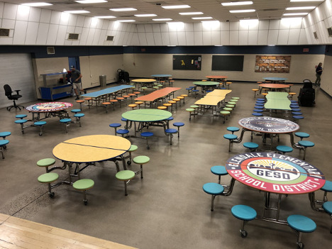 Glendale Elementary School District Cafeteria Folding Tables