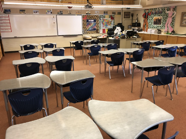 Snowflake USD – Snowflake Intermediate School Classroom Desks and Chairs